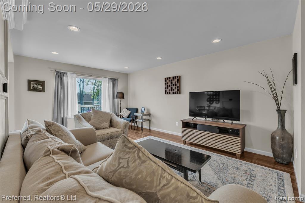 3812 Maiden Street, Waterford, MI 48329 — Photo 9