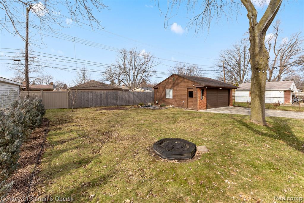 9329 Merriman Road, Livonia, MI 48150 — Photo 26