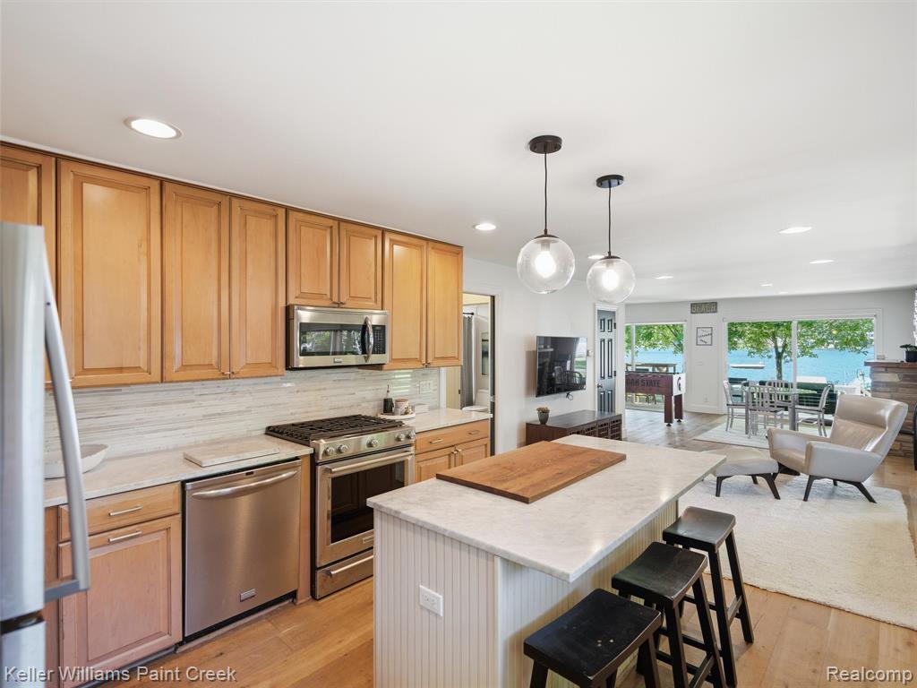 10435 Spring Street, Fenton, MI 48430 — Photo 12