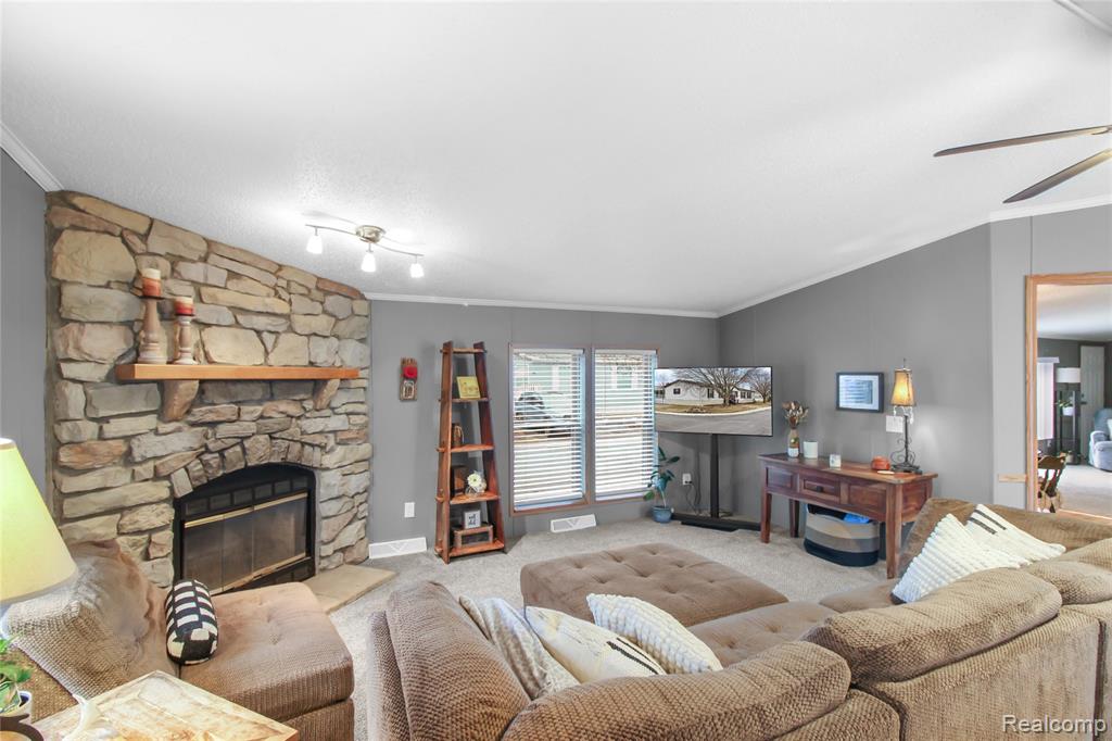 2351 Hiddenview Drive, Newport, MI 48166 — Photo 15