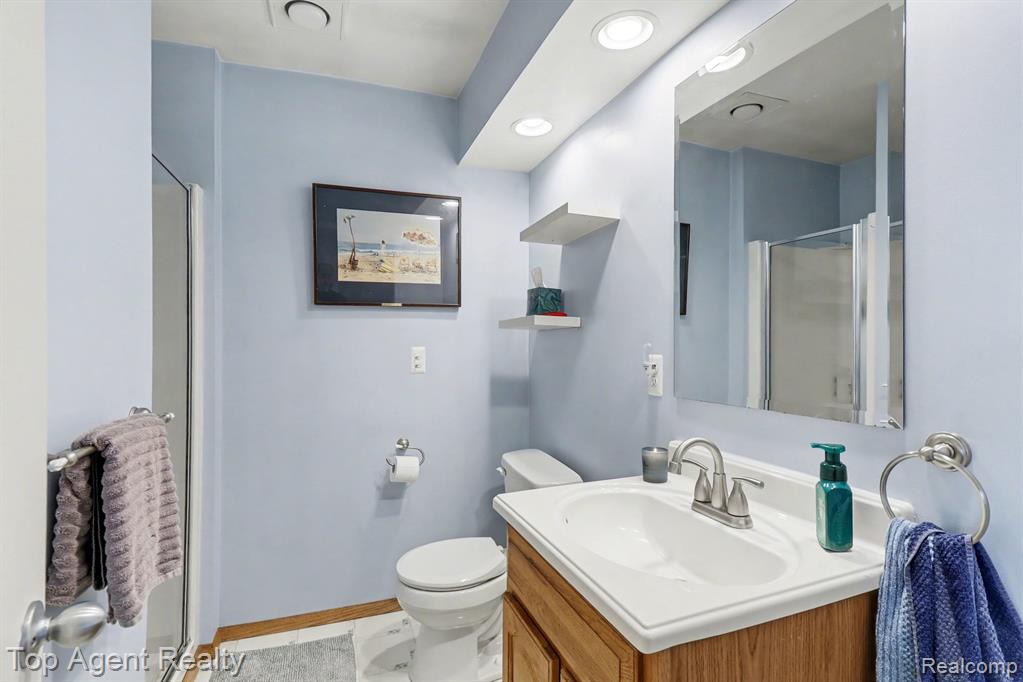 1010 Pelham Boulevard, Waterford, MI 48328 — Photo 23