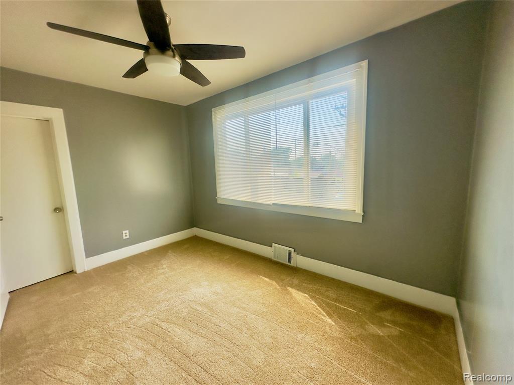 25 W Greendale, Highland Park, MI 48203 — Photo 21