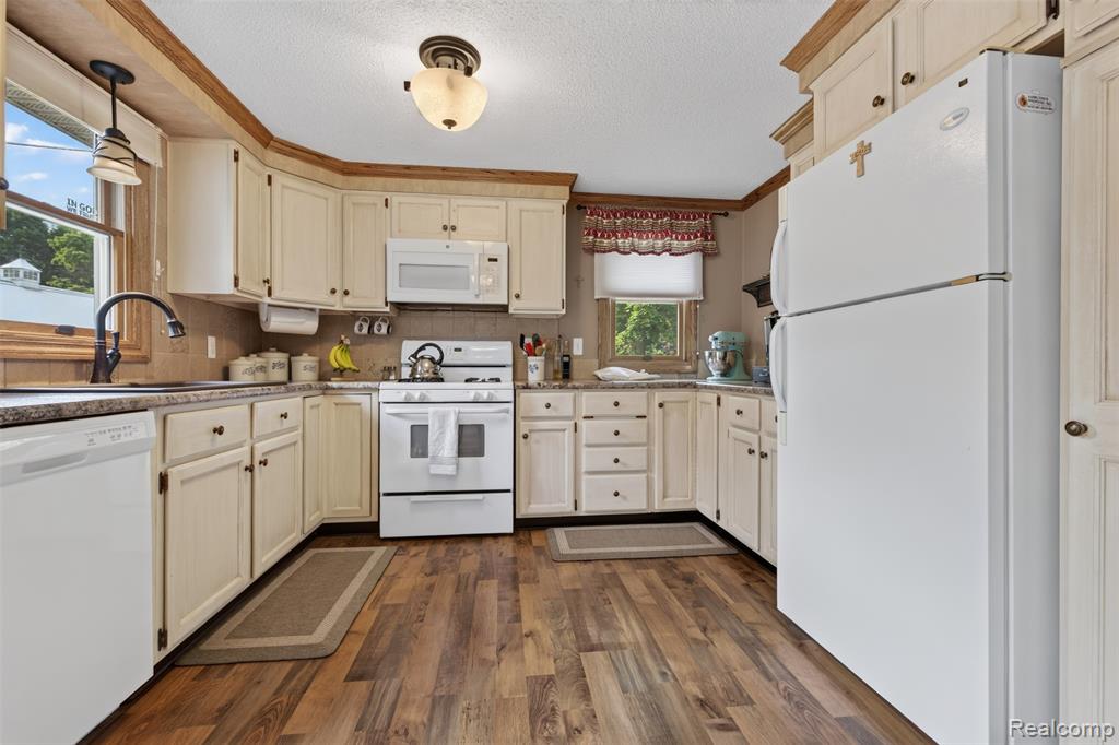 5977 Anglers Drive, Ortonville, MI 48462 — Photo 10
