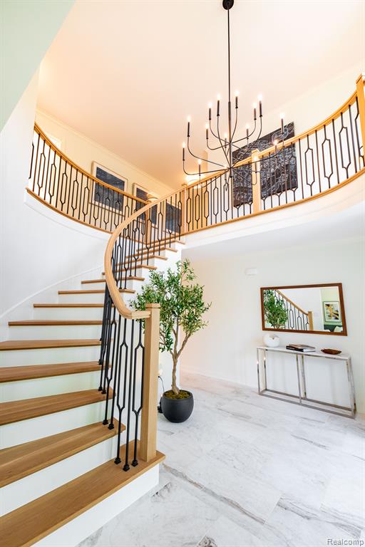 655 CANTERBURY Road, Grosse Pointe Woods, MI 48236 — Photo 10