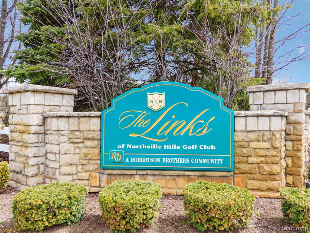 16680 Lyonhurst Circle, Northville, MI 48168 — Photo 36