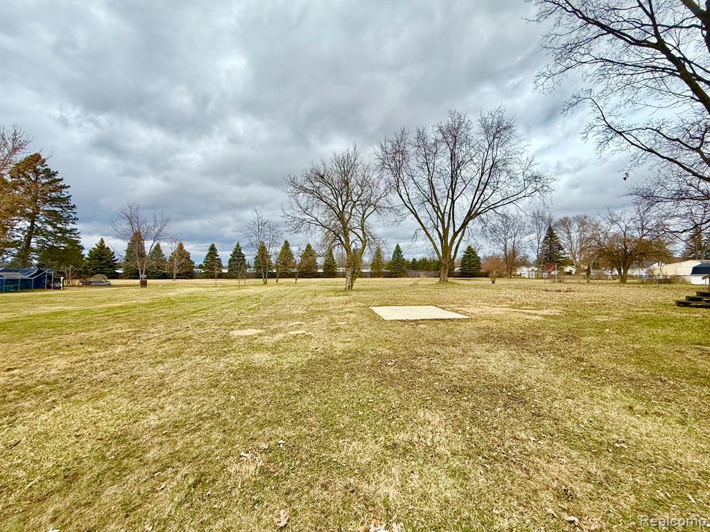 7040 Lou Mac Drive, Swartz Creek, MI 48473 — Photo 34