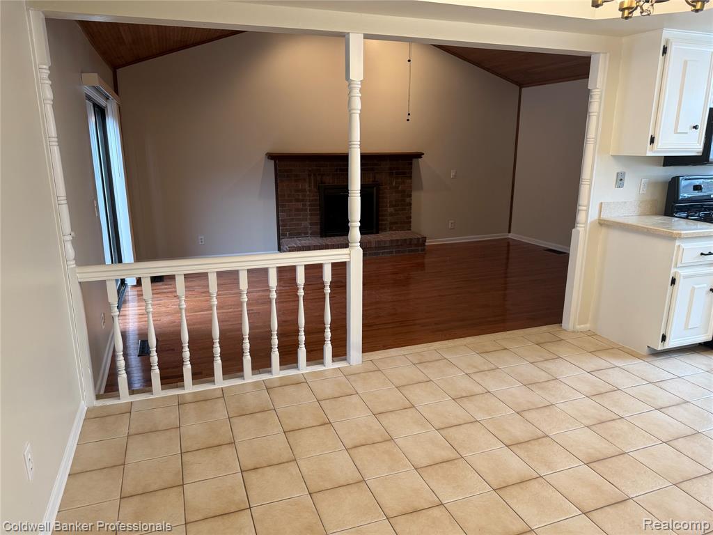 47071 Savannah Drive, Macomb, MI 48044 — Photo 17