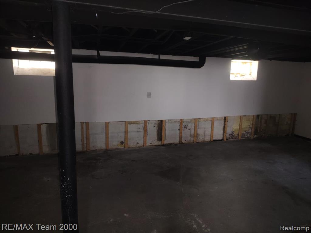 8860 Appoline Street, Detroit, MI 48228 — Photo 31