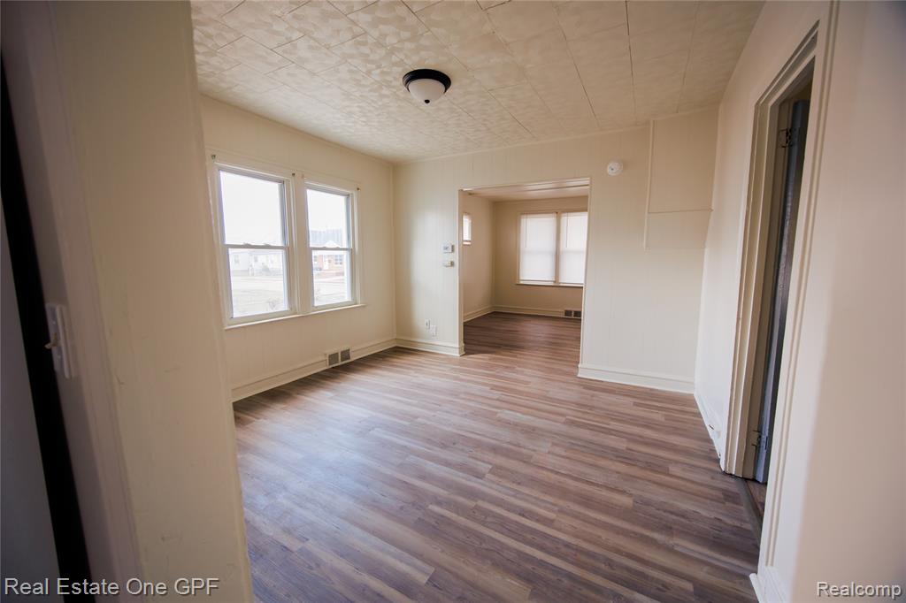 8242 Maxwell Avenue, Warren, MI 48089 — Photo 17