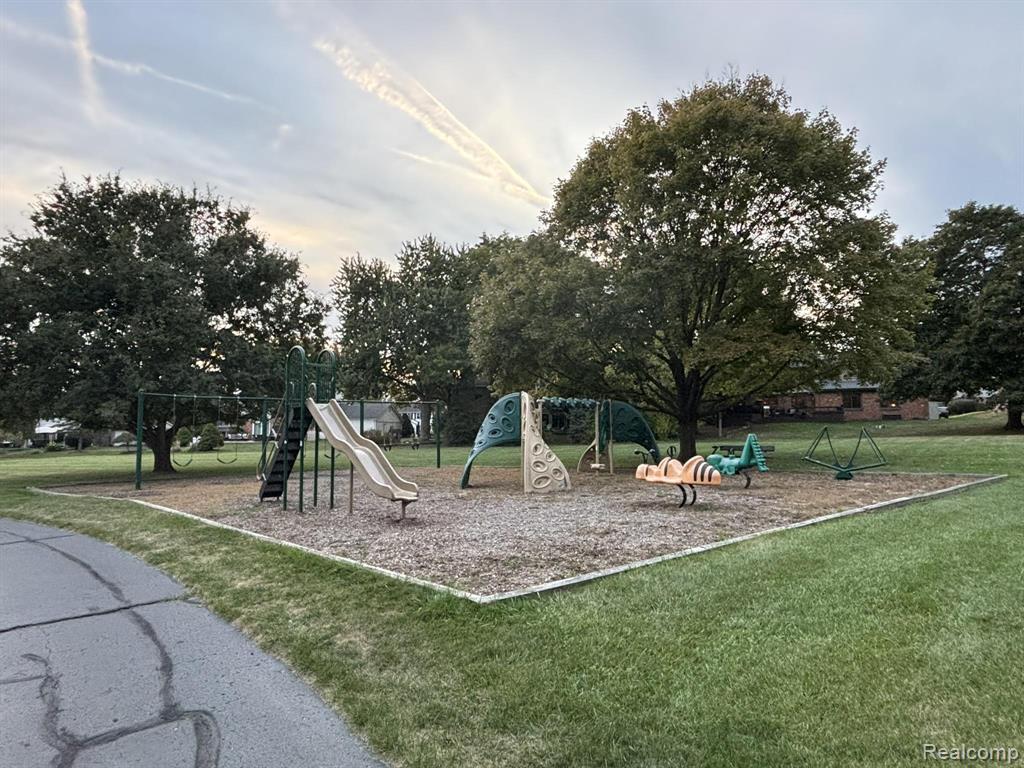 42085 Banbury Road, Northville, MI 48168 — Photo 72