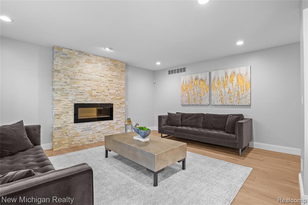 7622 Greene Farm Drive, Ypsilanti, MI 48197 — Photo 18