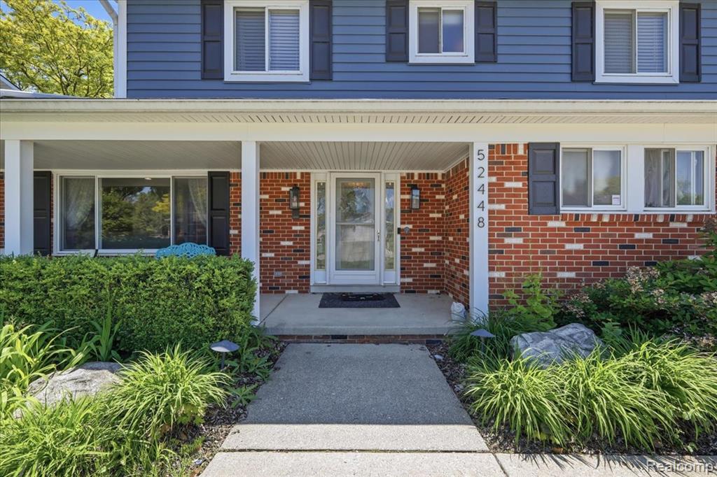 52448 Belle Arbor, Utica, MI 48316 — Photo 2