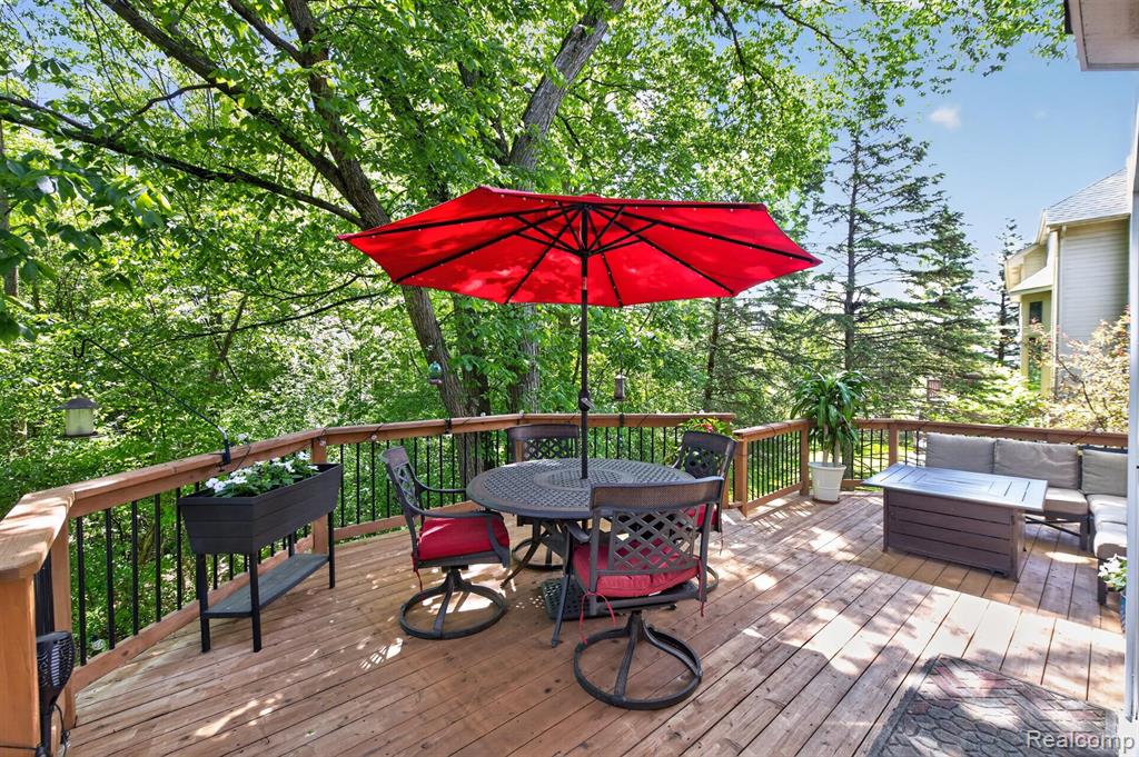 7359 Colchester Lane, West Bloomfield, MI — Photo 50