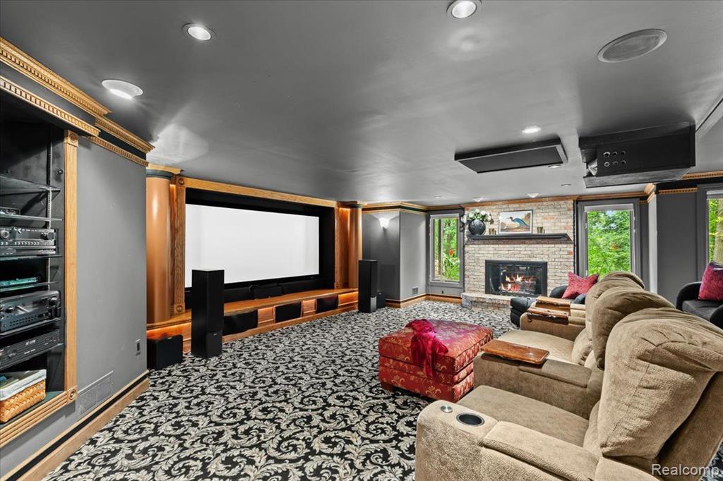 6246 Windemere Point, Brighton, MI 48116 — Photo 35