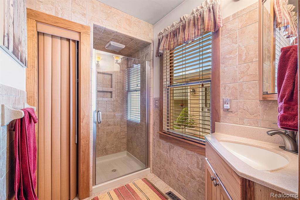 7488 Jennings Road, Swartz Creek, MI 48473 — Photo 15