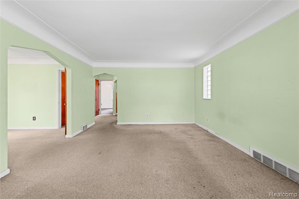 6874 Greenview Avenue, Detroit, MI 48228 — Photo 8