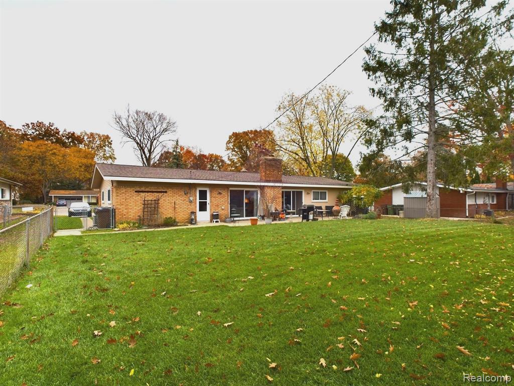 8968 DEVON Drive, Shelby Twp, MI 48317 — Photo 22