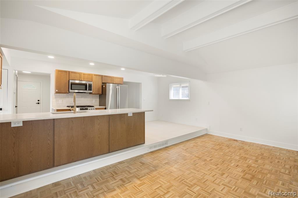 14631 Labelle Street, Oak Park, MI 48237 — Photo 8