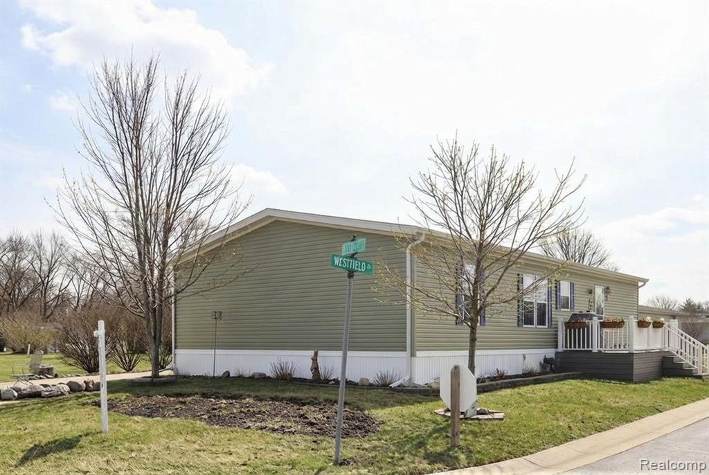 501 Kinloch, Temperance, MI 48182 — Photo 2