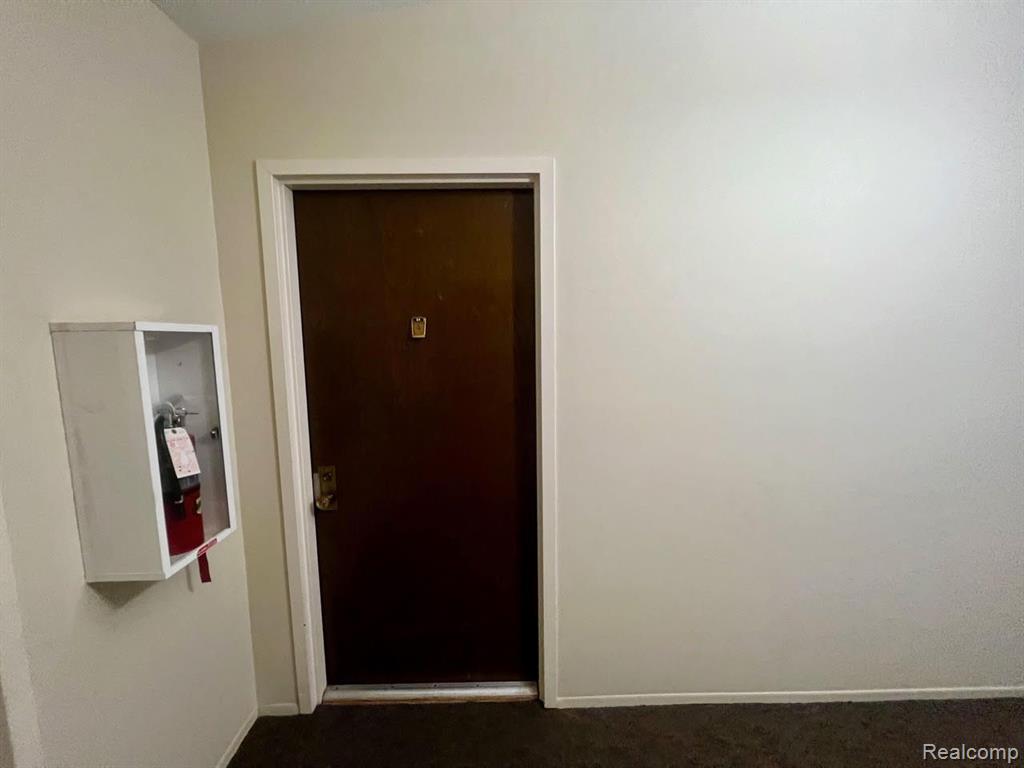 30060 W 12 MILE Road, 94, Farmington Hills, MI 48334 — Photo 22