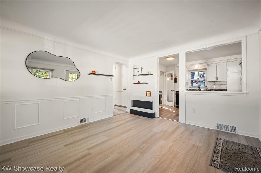 20352 Beatrice Street, Livonia, MI, 48152