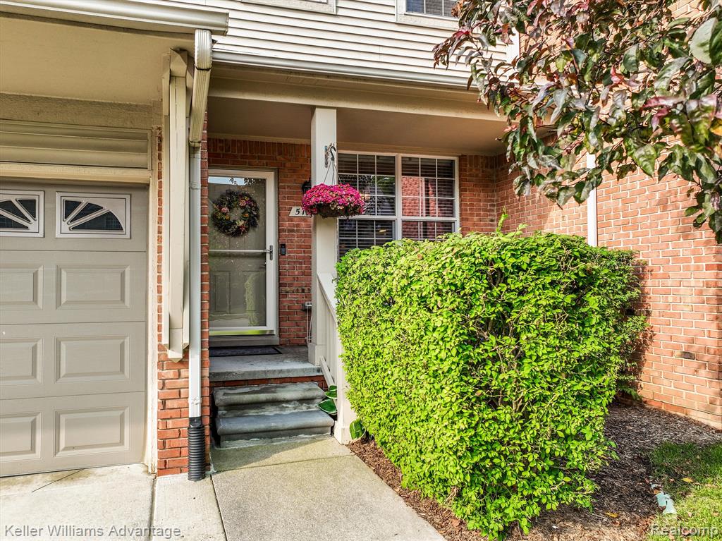5164 Mesa Drive, Shelby Twp, MI 48316 — Photo 3