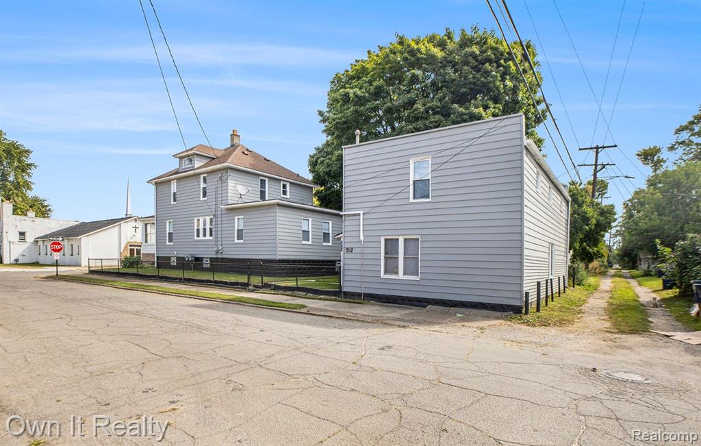 68 E JAMES Street, River Rouge, MI 48218 — Photo 4