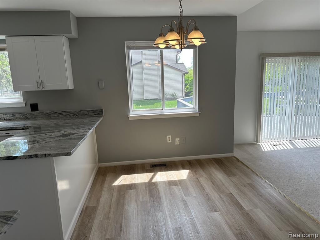 45851 CIDER MILL Road, Novi, MI — Photo 10