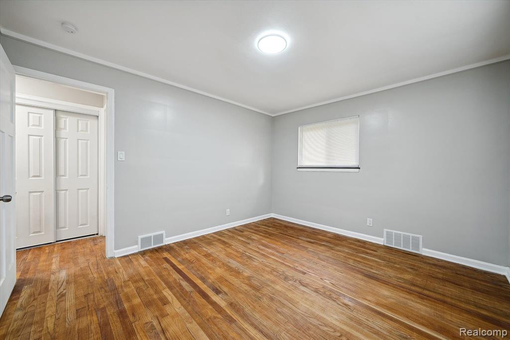 9349 KINLOCH, Redford, MI 48239 — Photo 15