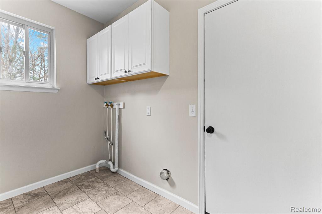 41639 METALINE Drive, Canton, MI 48187 — Photo 32