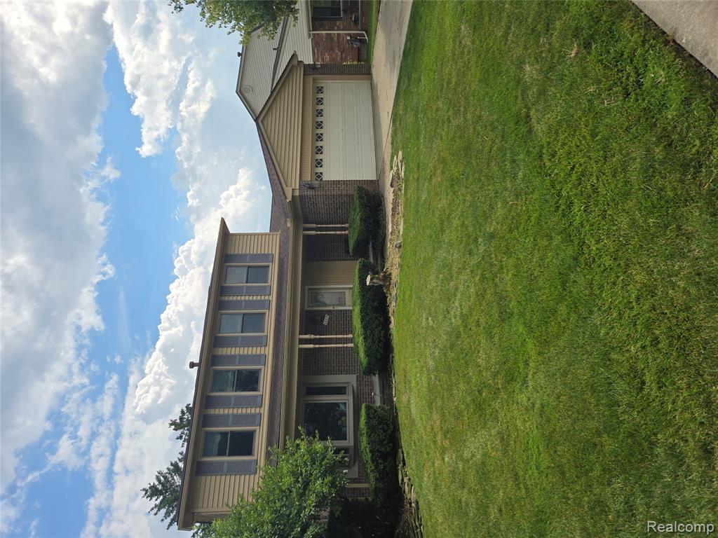 42479 Redfern, Canton, MI 48187 — Photo 2