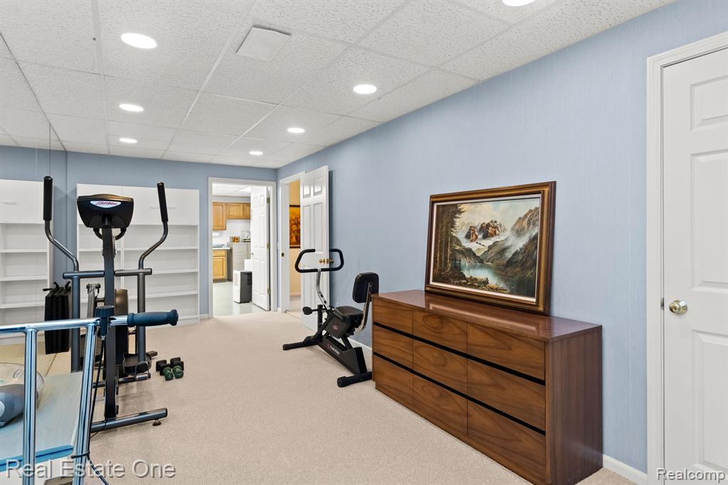 4342 MEADOW Lane, Orchard Lake Village, MI 48323 — Photo 43