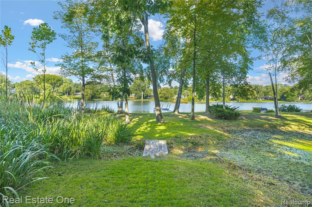 6570 Alden Drive, West Bloomfield, MI 48324 — Photo 60