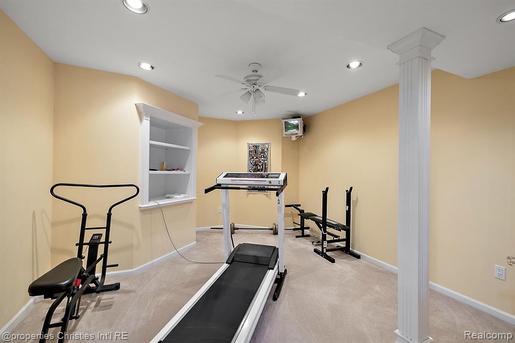 6811 BLAKEWOOD, West Bloomfield, MI — Photo 83