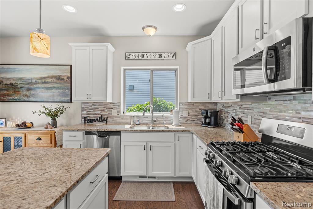 322 Hidden E, Holly, MI 48442 — Photo 11