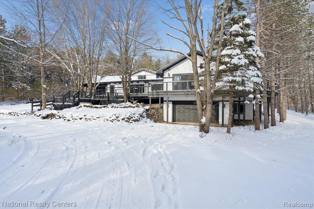 2807 Faussett Road, Howell, MI 48855 — Photo 2