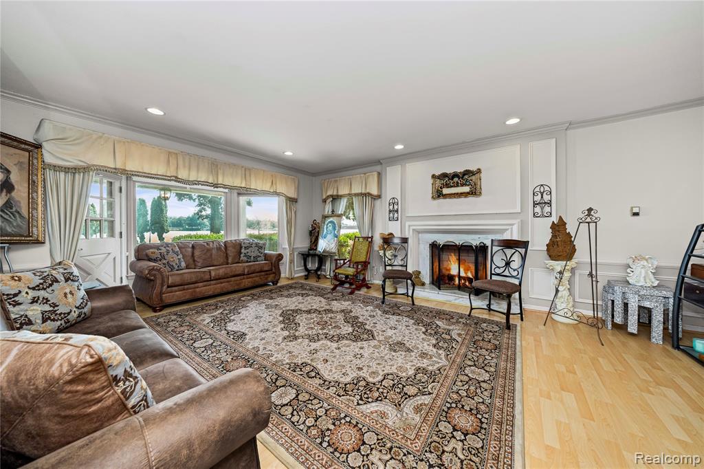 42195 Kouza Court, Belleville, MI 48111 — Photo 4
