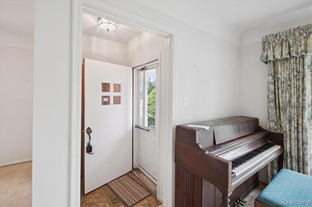 18870 Beverly Road, Beverly Hills, MI 48025 — Photo 22