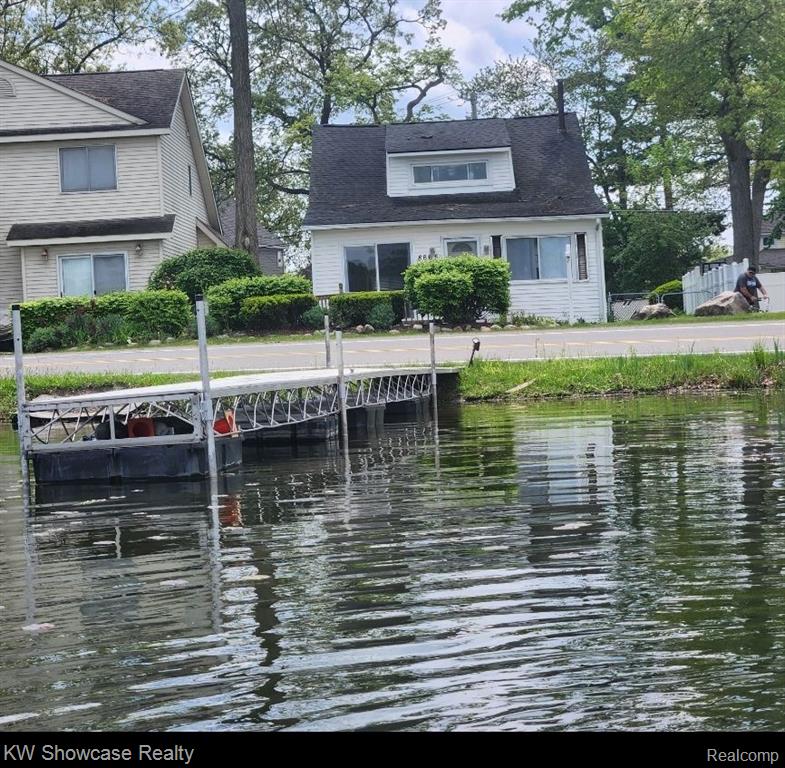 8665 Cooley Lake Road, White Lake, MI 48382 — front exterior