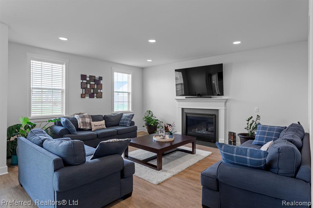 50800 MAYWOOD, Canton, MI 48188 — Photo 20