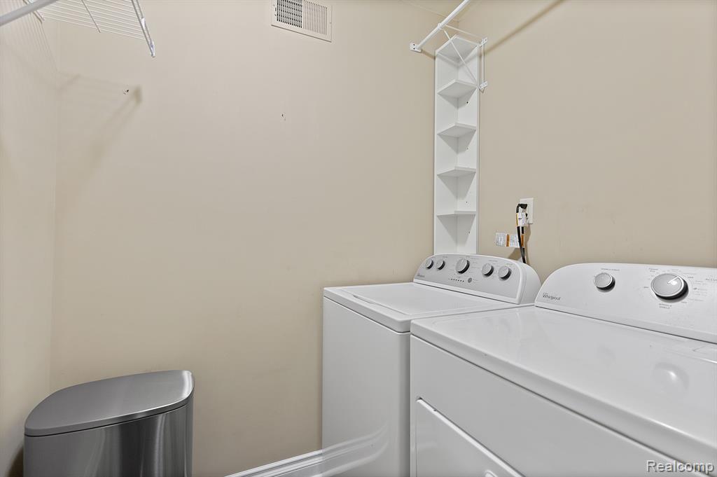 53743 CHAMPLAIN Street, Macomb, MI 48042 — Photo 23