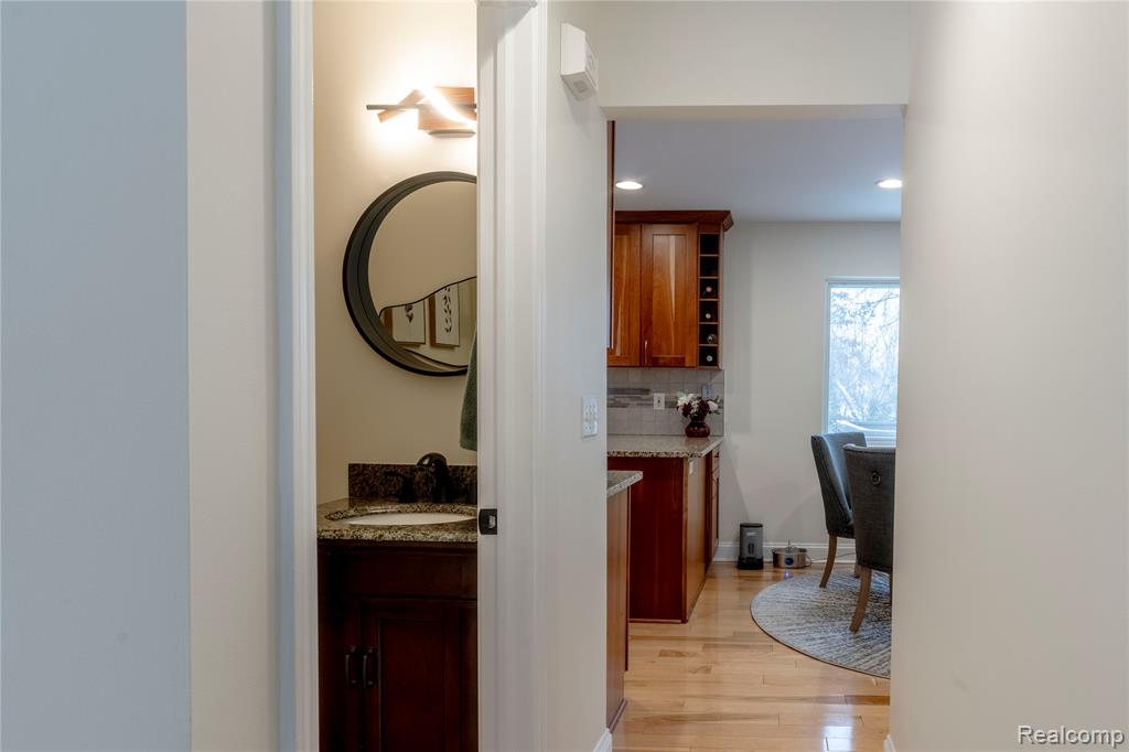5500 Huntsman Drive, White Lake, MI 48383 — Photo 20