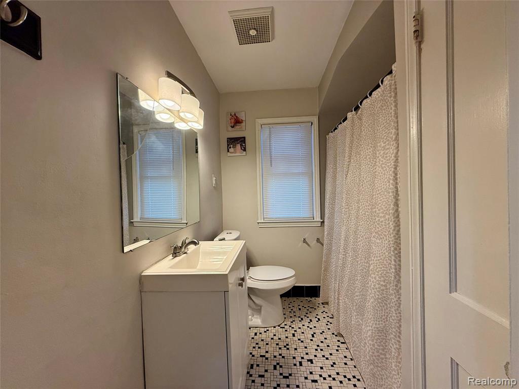 7313 Grandville Avenue, Detroit, MI 48228 — Photo 14
