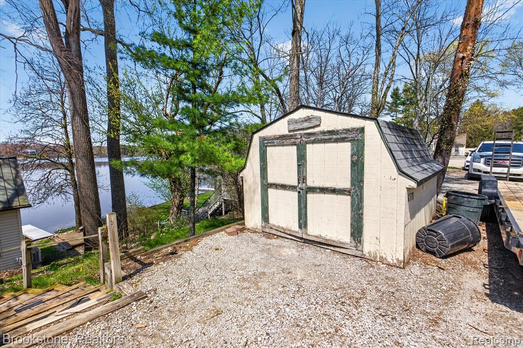 6571 Sherman Drive, Otter Lake, MI 48464 — Photo 22