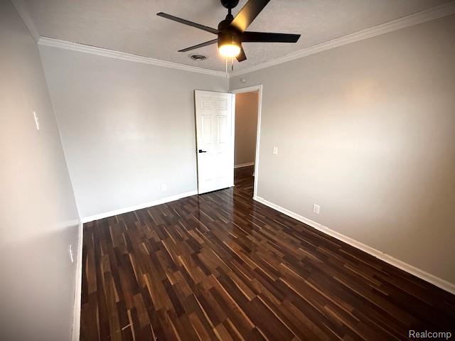 836 E Elza Avenue, Hazel Park, MI 48030 — Photo 7