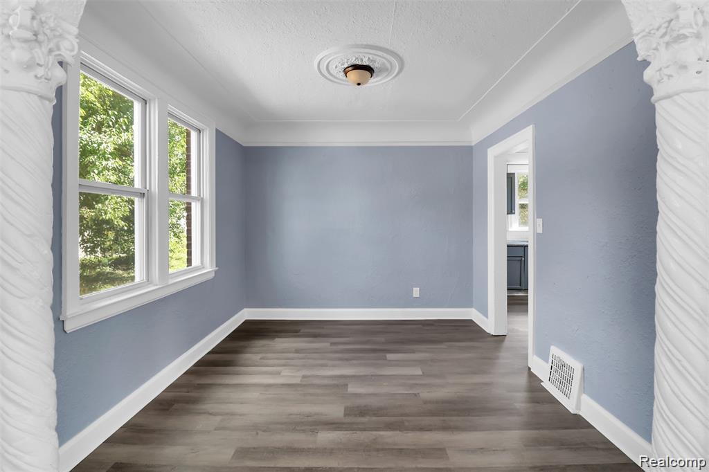 16588 Woodingham Drive - Photo 5