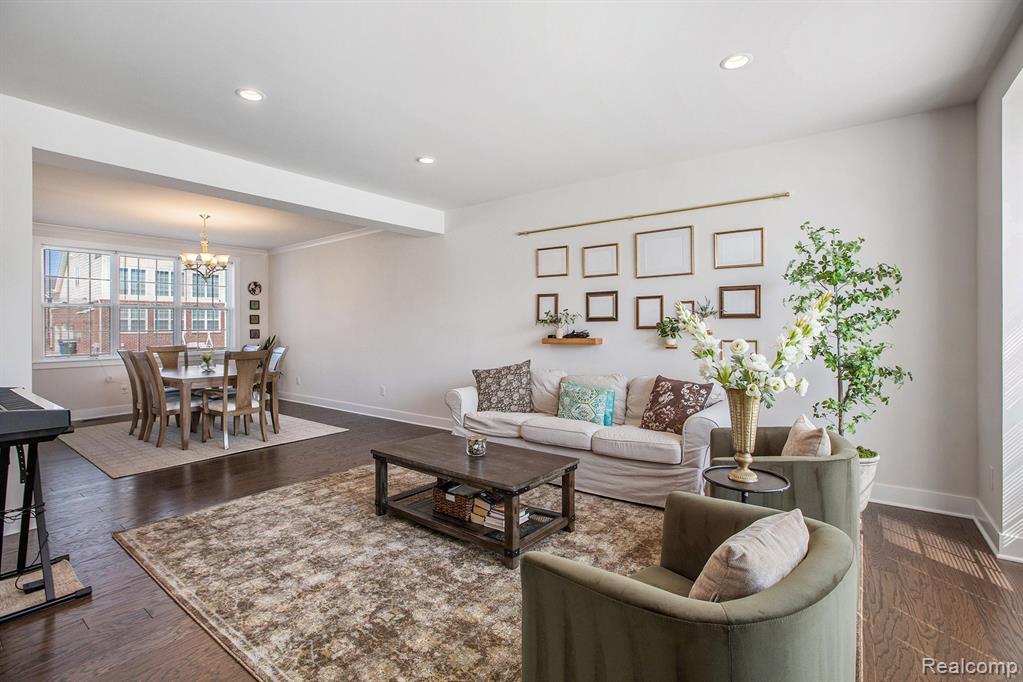 51026 Meadowlands, Canton, MI 48188 — Photo 3