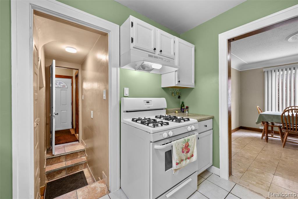 7741 Miller Road, Dearborn, MI 48126 — Photo 10