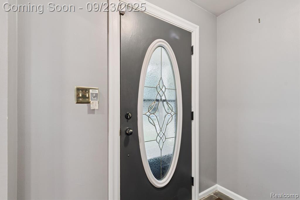 18797 Wiltshire Boulevard, Lathrup Village, MI 48076 — Photo 12