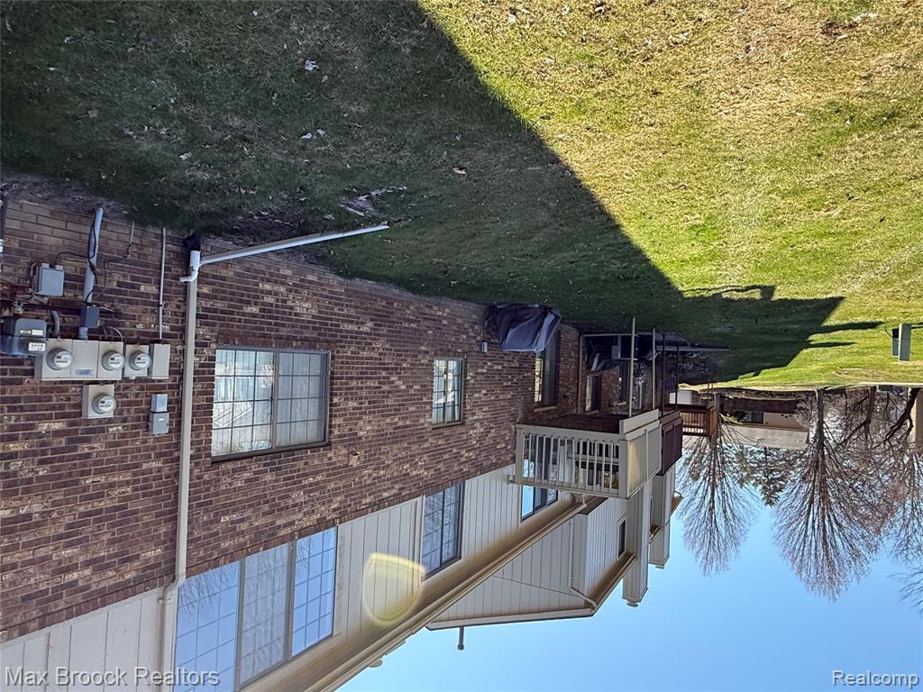 4231 Foxpointe Drive, West Bloomfield, MI 48323 — Photo 18